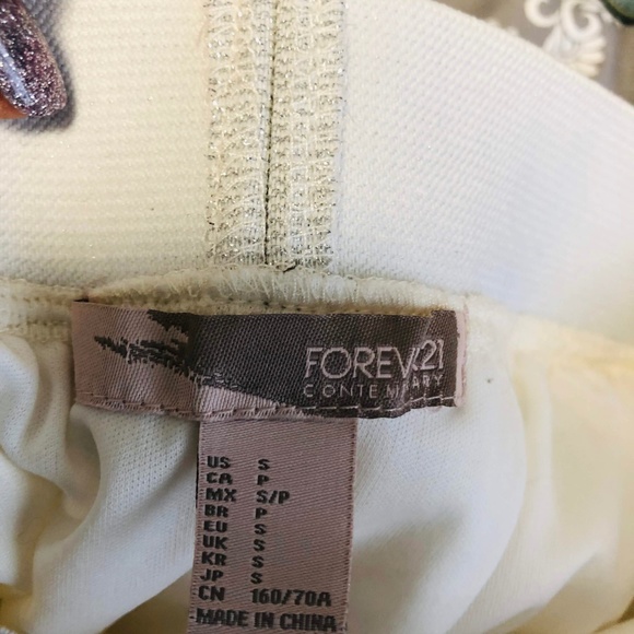 Forever 21 Tulle Skirt - Picture 4 of 4